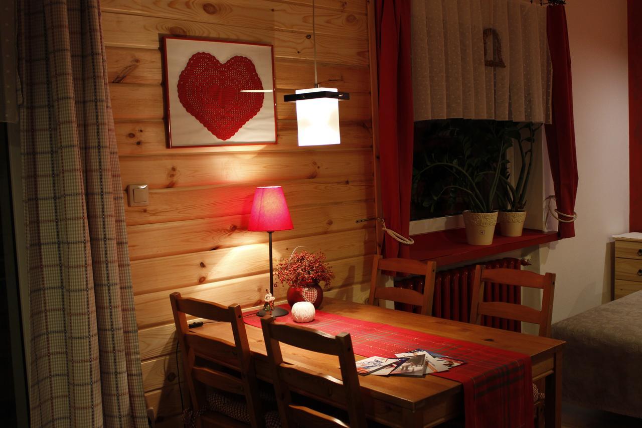 Willa Pod Aniolem - Pokoje Goscinne & Apartamenty Z Widokiem Na Gory Szczyrk Exterior foto
