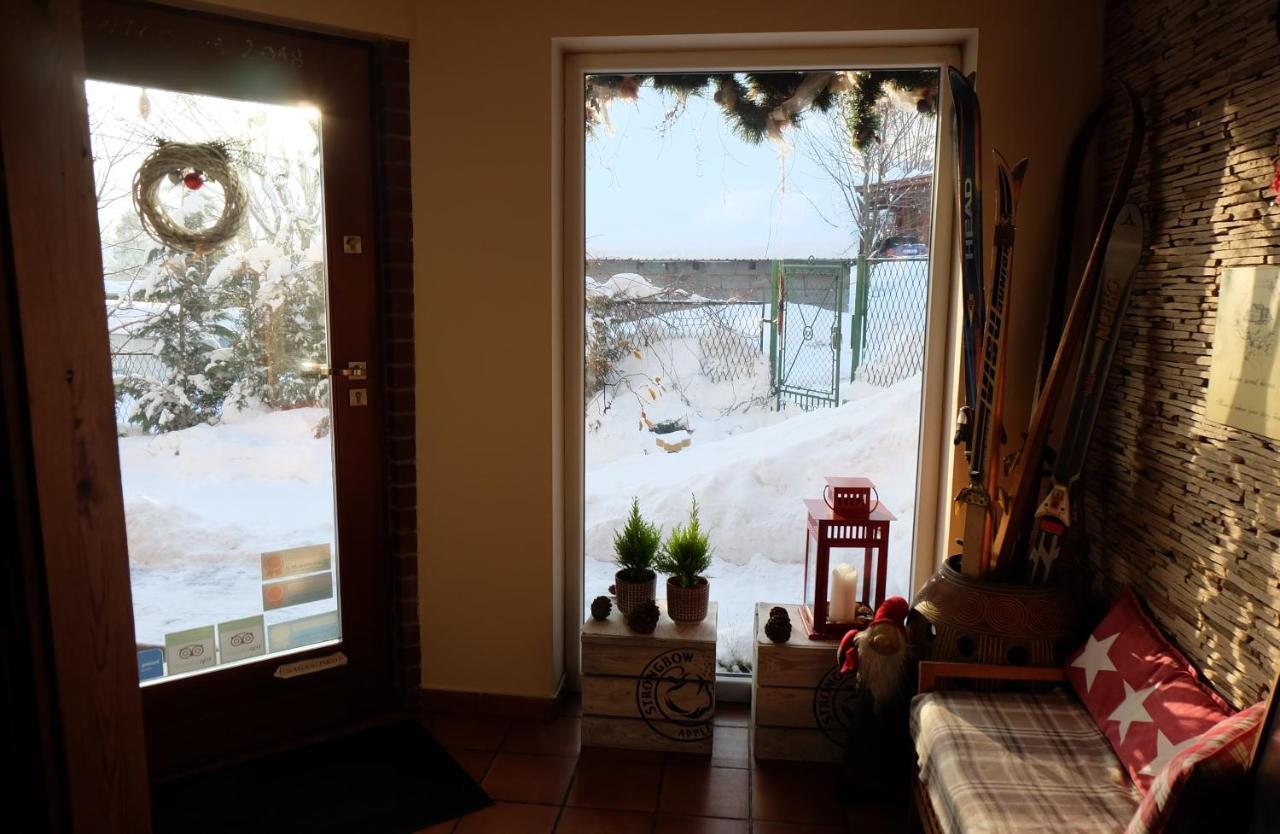 Willa Pod Aniolem - Pokoje Goscinne & Apartamenty Z Widokiem Na Gory Szczyrk Exterior foto